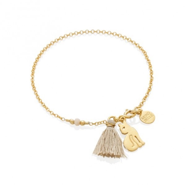 Chain bracelet with a cat pendant and a tassel